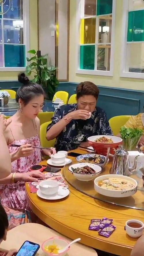 朋友聚会吃瓜视频大全,吃瓜视频大全回顾