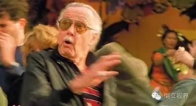 吃瓜老头事件,揭秘网络舆论的狂欢与反思